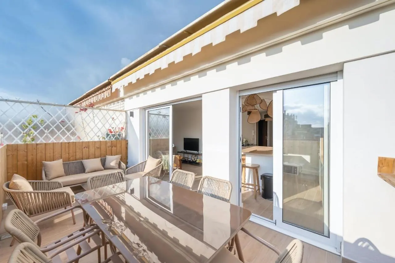 Beautiful Flat With Terrace - Carre D'Or Cannes 0*,  France