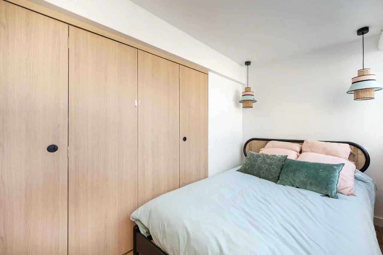 Beautiful Flat With Terrace - Carre D'Or Cannes Apartment