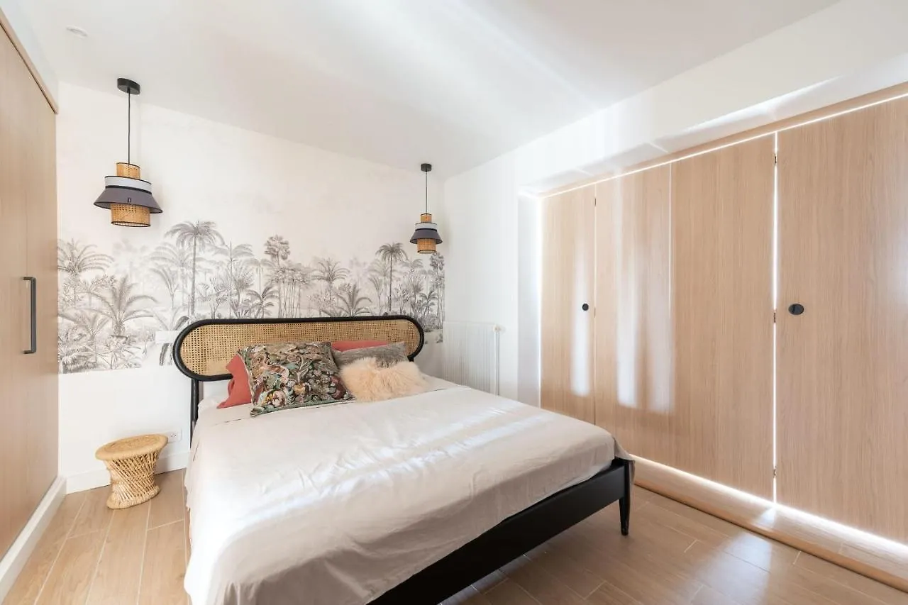 Beautiful Flat With Terrace - Carre D'Or Cannes Apartment