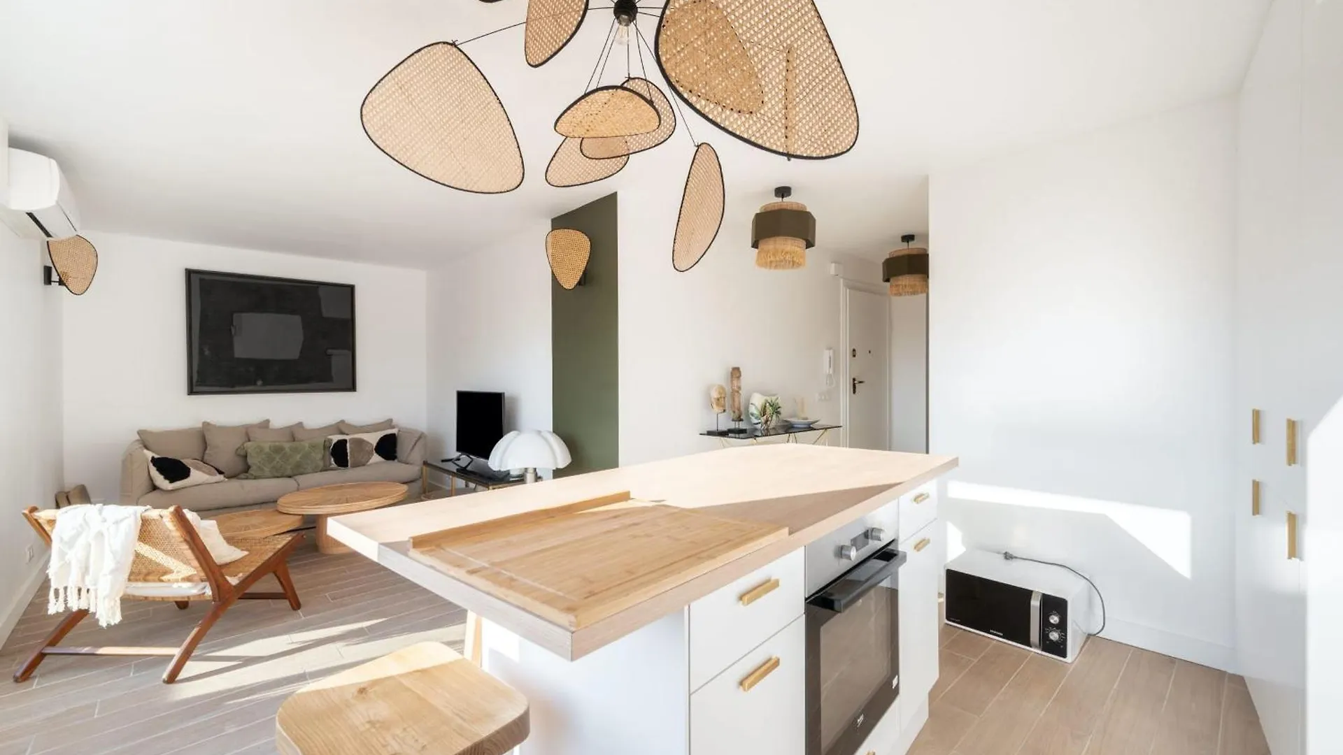 Beautiful Flat With Terrace - Carre D'Or Cannes